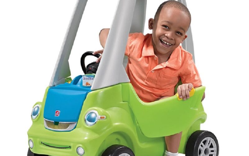4 Safety Precautions to Take while Your Child Plays with a Pedal Car