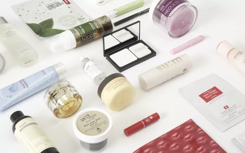 The battle of beauty retail – Reasons to buy cosmetic products from online stores