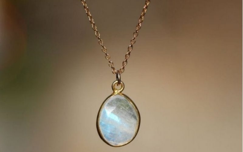 The Complete Guide to 2022 Moonstone Necklace and How It’s a Unique Piece of Jewelry