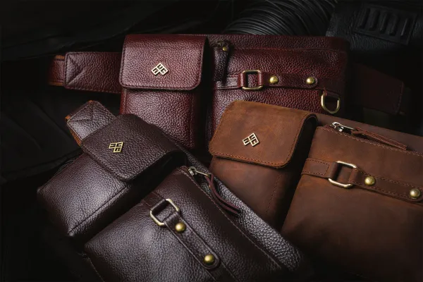 pouches leather